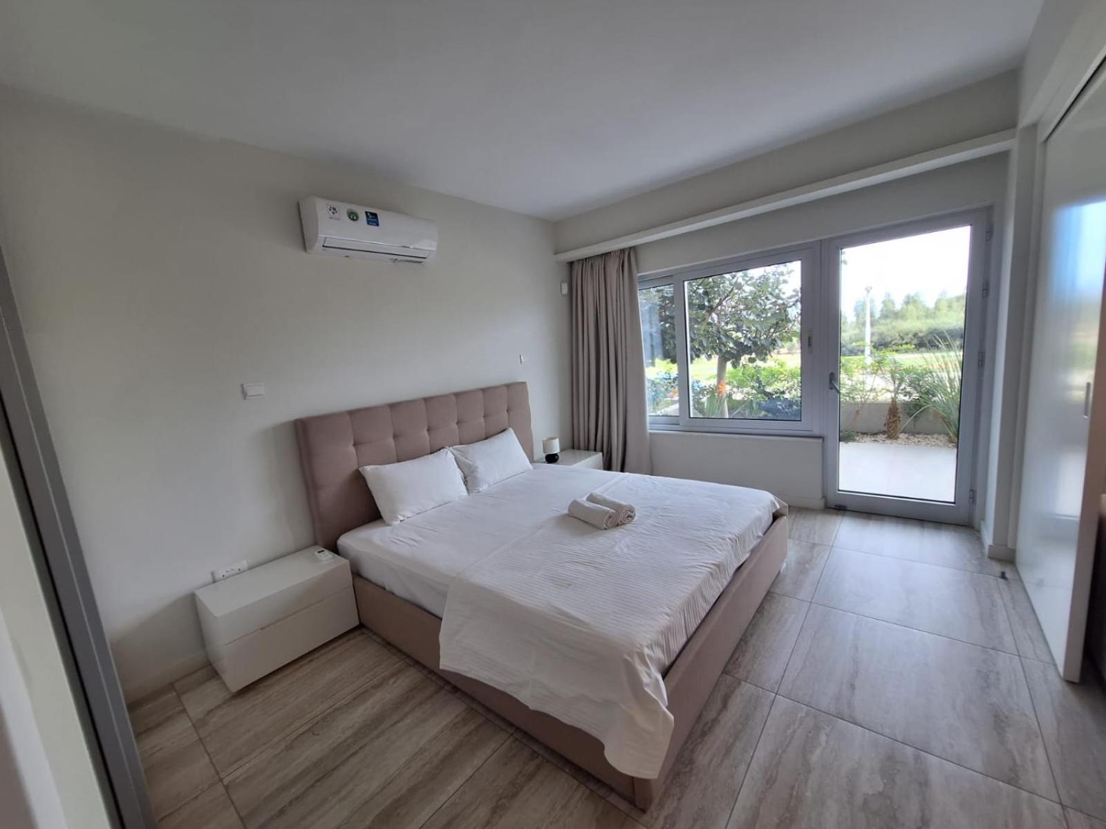 Emerald Suites Protaras Luaran gambar