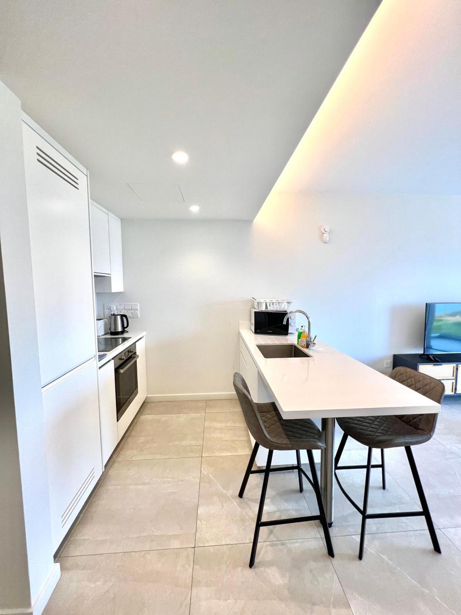 Emerald Suites Protaras Bilik gambar