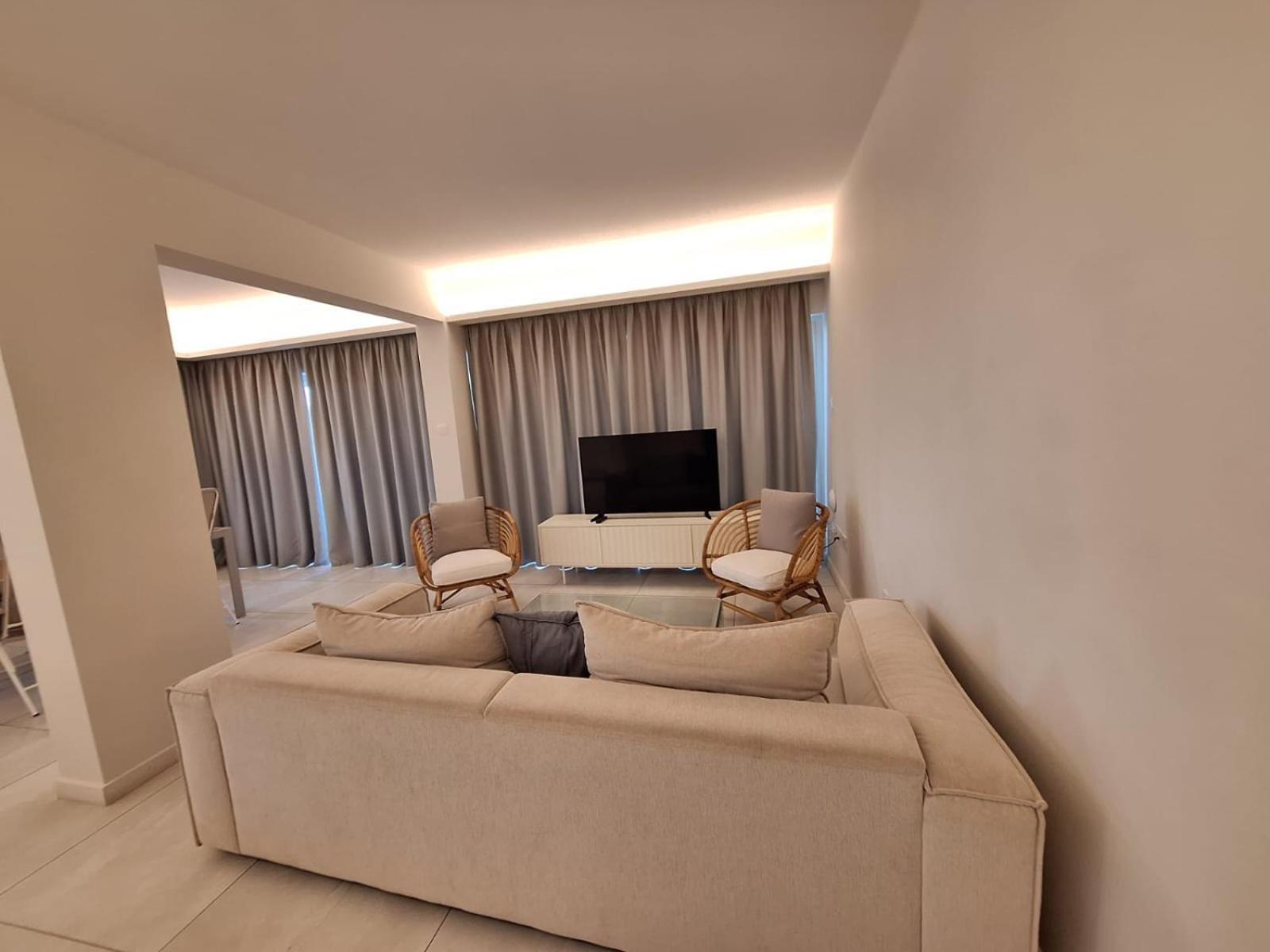 Emerald Suites Protaras Luaran gambar